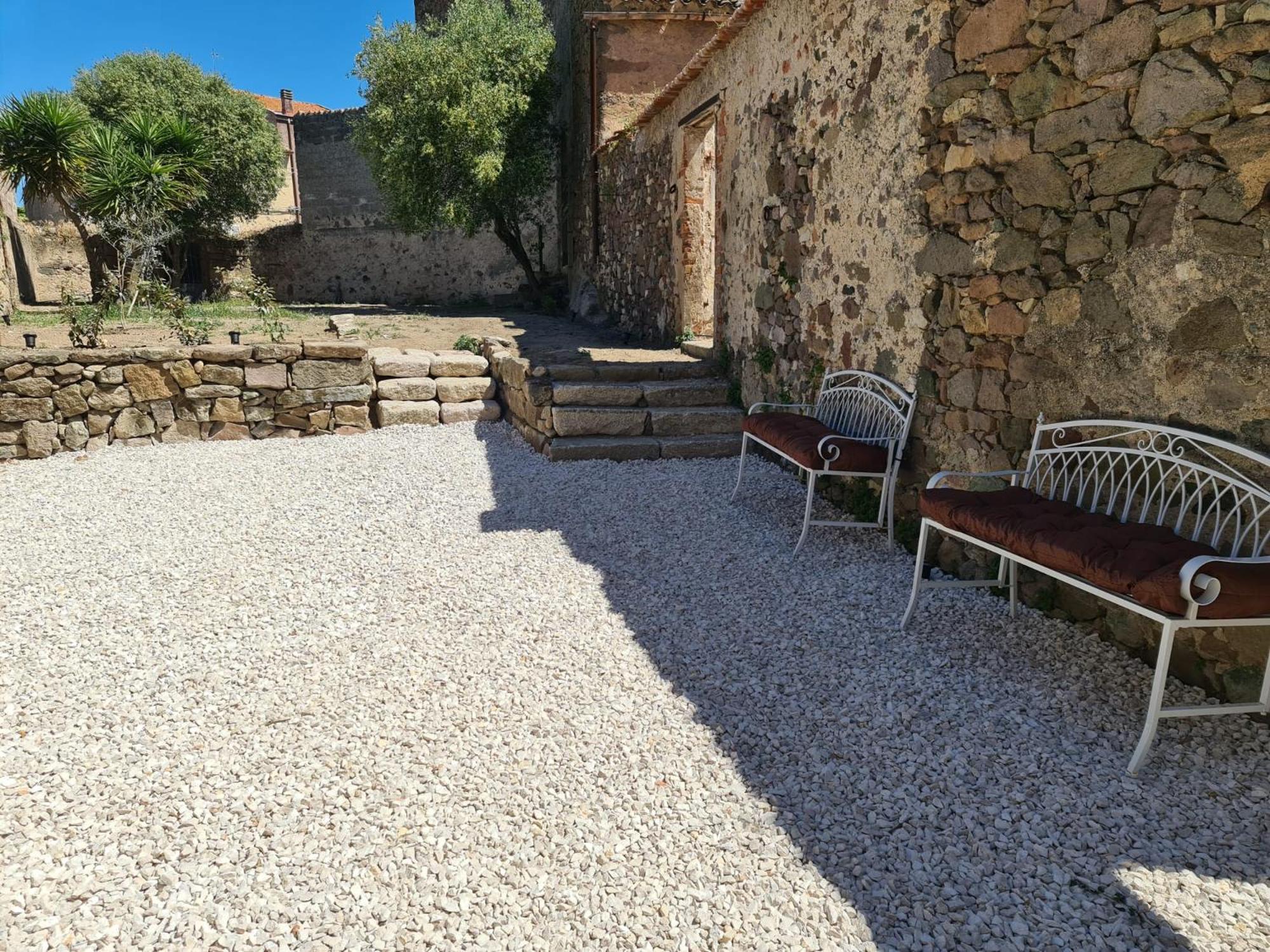 Вілла Borgo Santo Stefano Oschiri Екстер'єр фото